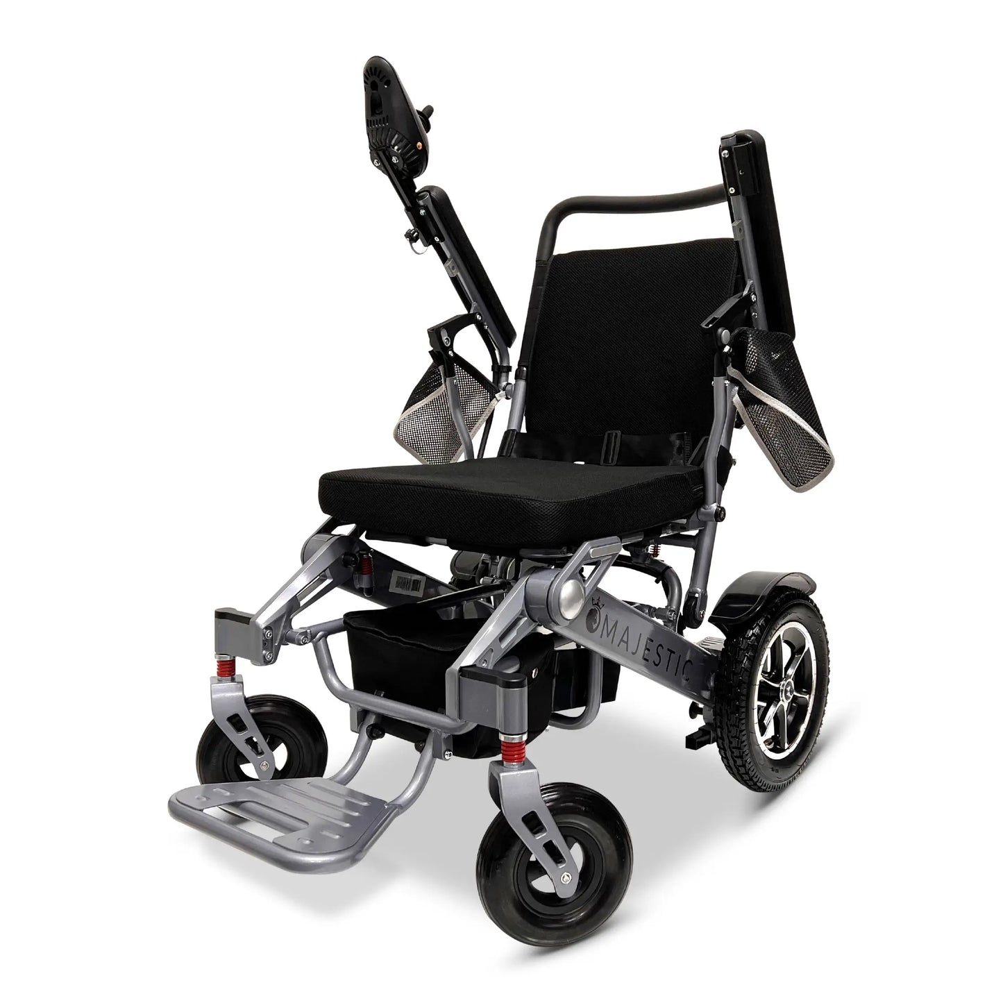 This electric wheelchair can traverse terrains such as grass, ramps, brick, mud, snow, and bumpy roads. 